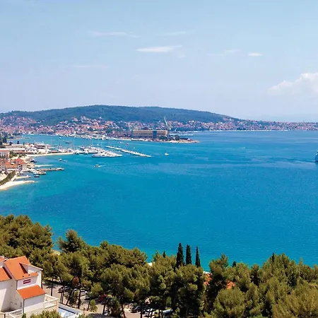 Near The Sea Kastela
