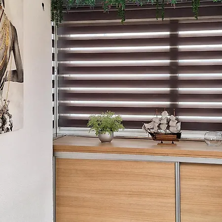 Apartment Near The Sea Kastela